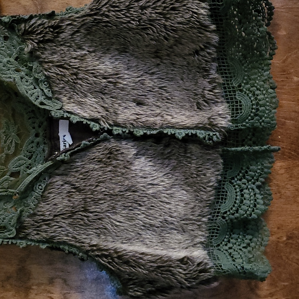 Shaggy fur embroidered top L - Picture 4 of 13